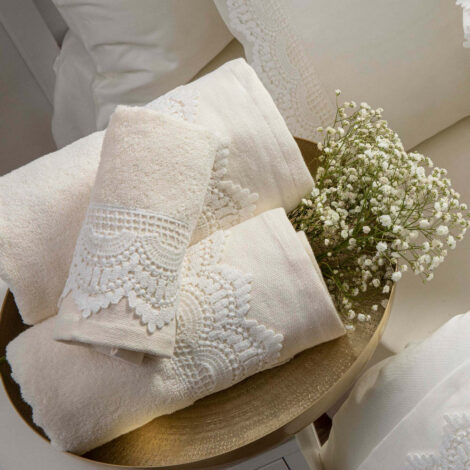 sentonia-me-dantela-set-arabesk-petsetes