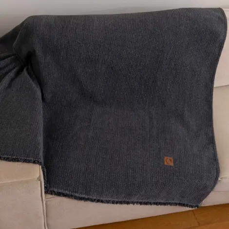 richtari-senil-velvet-gkri-kontino richtari-senil-velvet-gkri-kontino